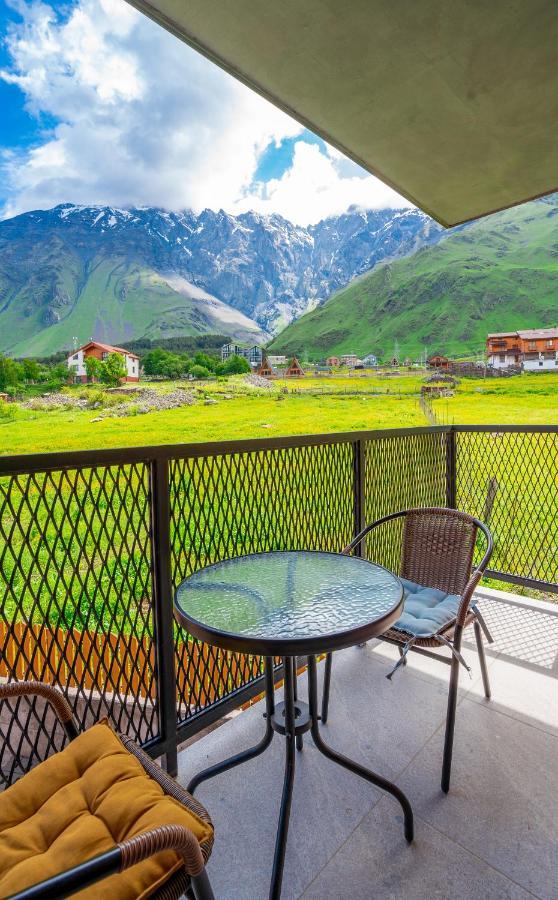 Devdaraki Apartments Kazbegi Dış mekan fotoğraf
