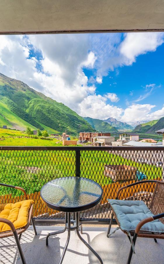 Devdaraki Apartments Kazbegi Dış mekan fotoğraf