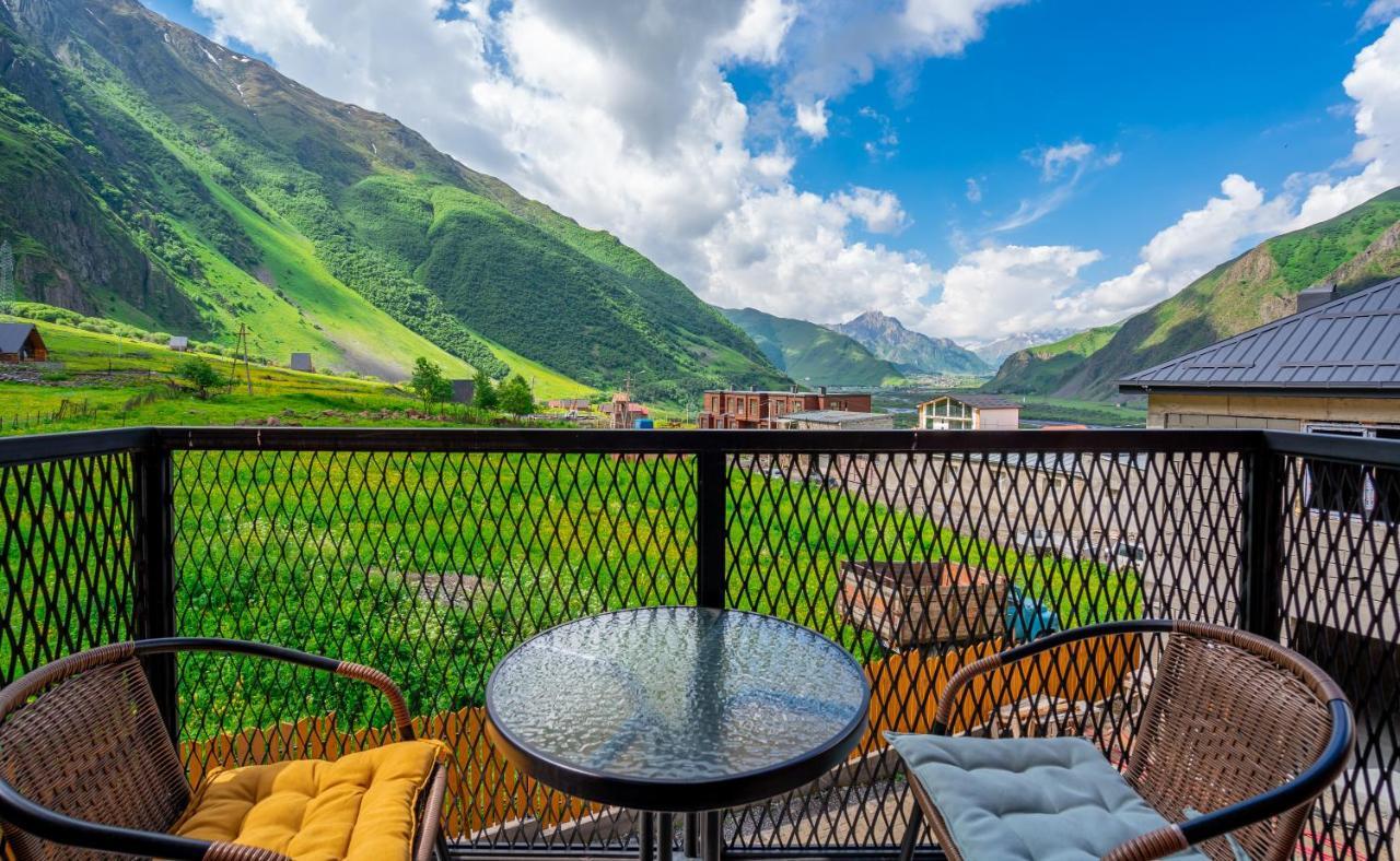 Devdaraki Apartments Kazbegi Dış mekan fotoğraf