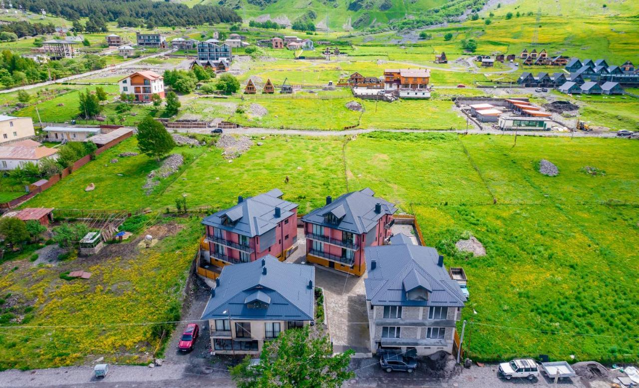 Devdaraki Apartments Kazbegi Dış mekan fotoğraf