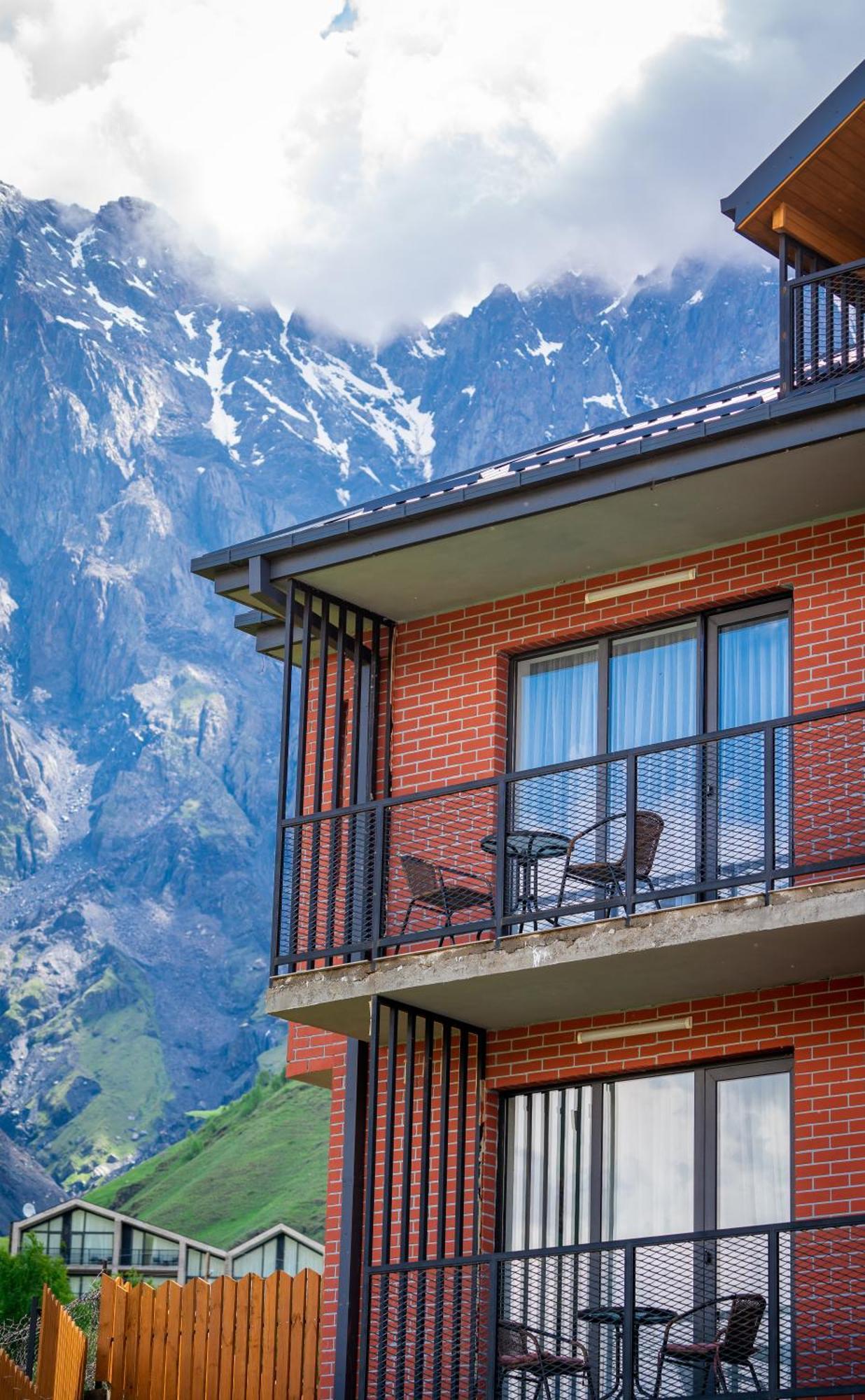 Devdaraki Apartments Kazbegi Dış mekan fotoğraf